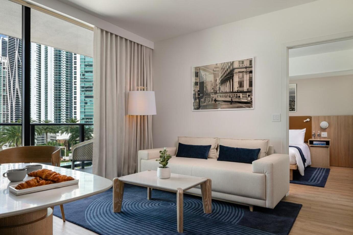 Gale Miami Hotel & Residences Bagian luar foto