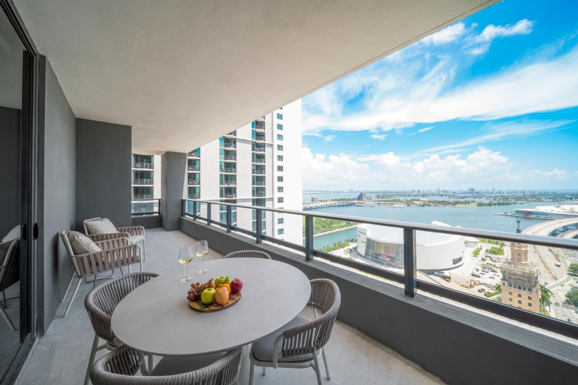 Gale Miami Hotel & Residences Bagian luar foto